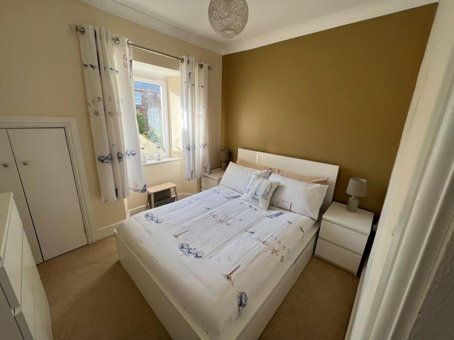 Fantastic 3 Bedroom Holiday Home 밀포트 외부 사진