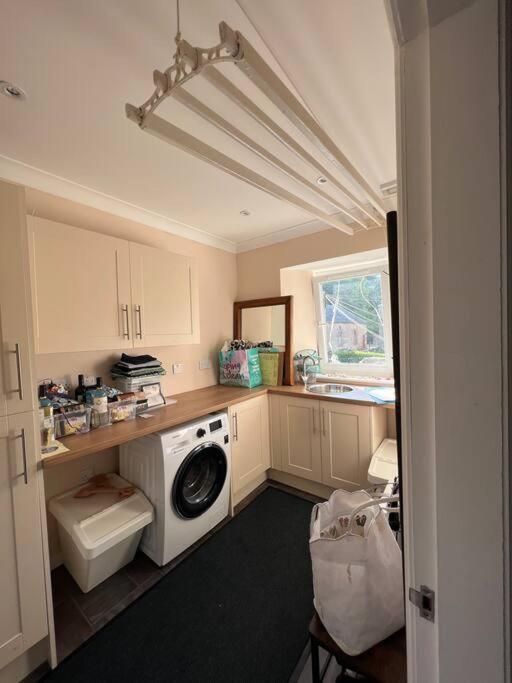 Fantastic 3 Bedroom Holiday Home 밀포트 외부 사진
